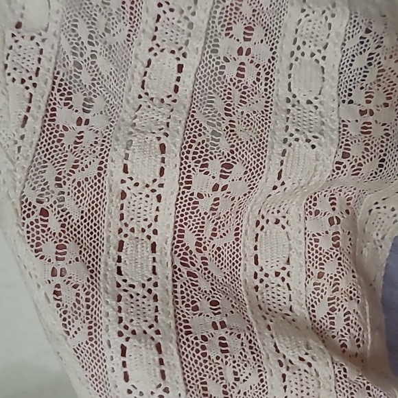 Designers Society Chambray & White Lace Sleeveless Top size Medium - Picture 4 of 8